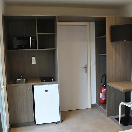 Hotel Les Cottages De France Roissy-en-France