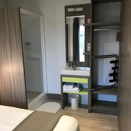 Hotel Les Cottages De France Roissy-en-France