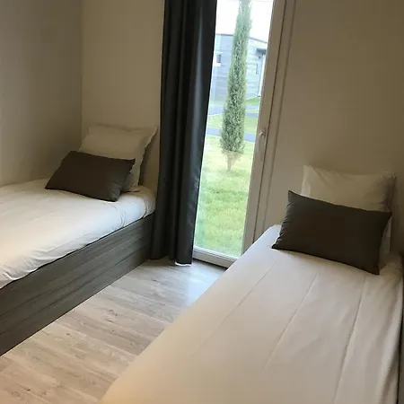 Les Cottages De France 3*