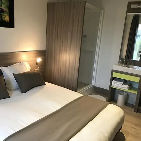 ホテル Les Cottages De France ロワシー・アン・フランス